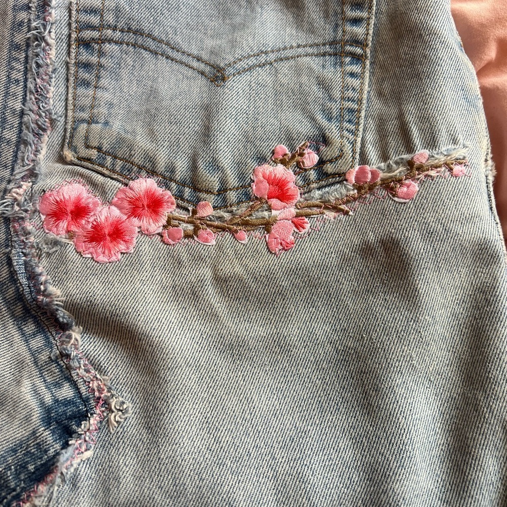 Handmade A-Line Denim Skirt with Cherry Blossom patches and Zipper Closure. - Picture 4 of 14